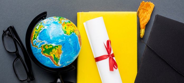 Colégio Brasil Canadá recebe reconhecimento da UNESCO