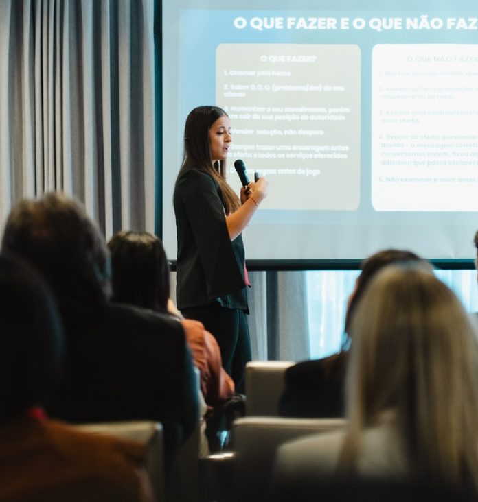 Black Friday se aproxima e especialista alerta para golpes