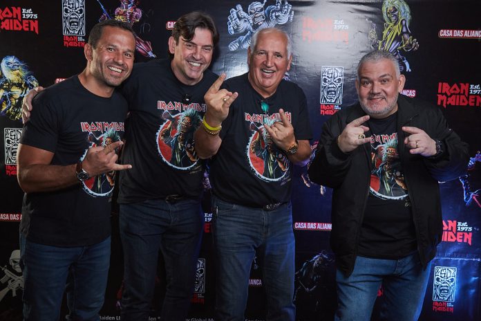 Iron Maiden lança relógio oficial 50 anos edição limitada